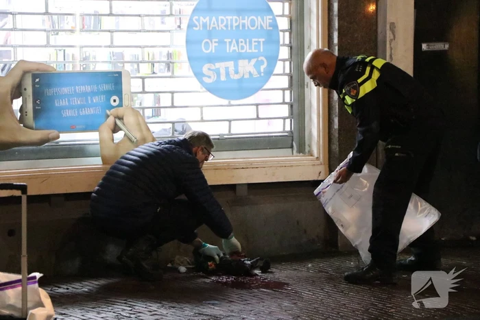 Persoon raakt gewond bij steekincident