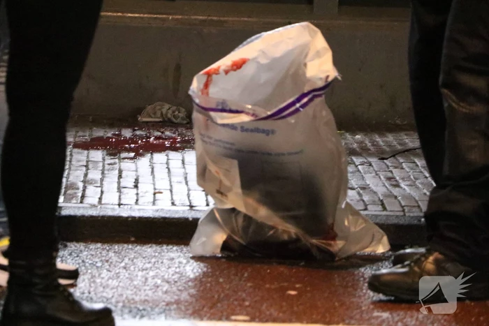Persoon raakt gewond bij steekincident