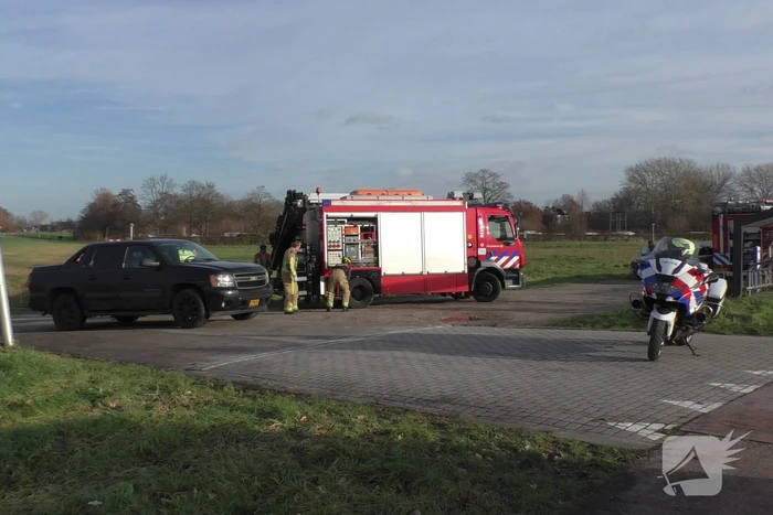 Voertuig belandt in greppel