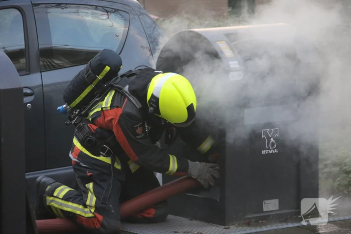 Ondergrondse containerbrand snel geblust