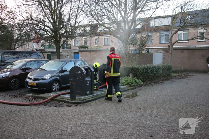 Ondergrondse containerbrand snel geblust