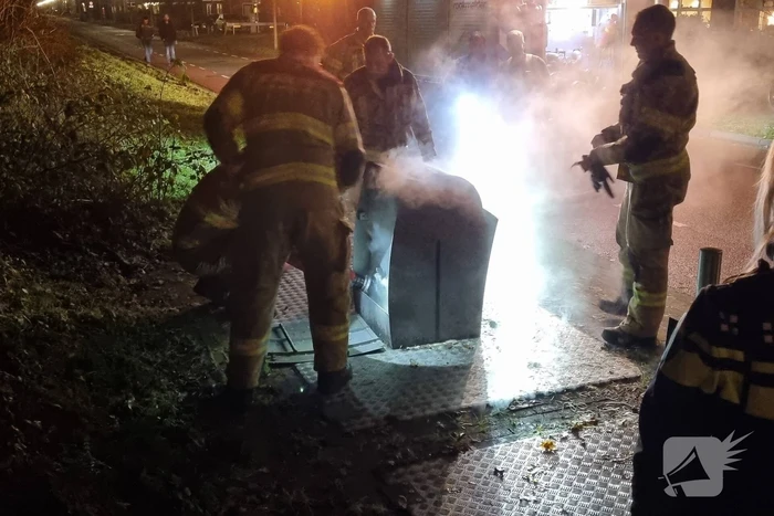 Brand in ondergrondse container