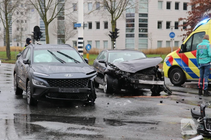 Flinke schade bij botsen op kruising