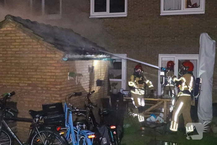 Veel rook bij brand in schuur
