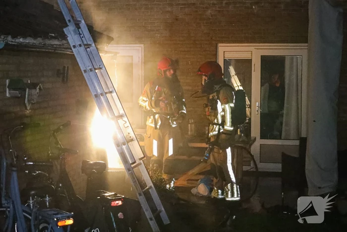 Veel rook bij brand in schuur