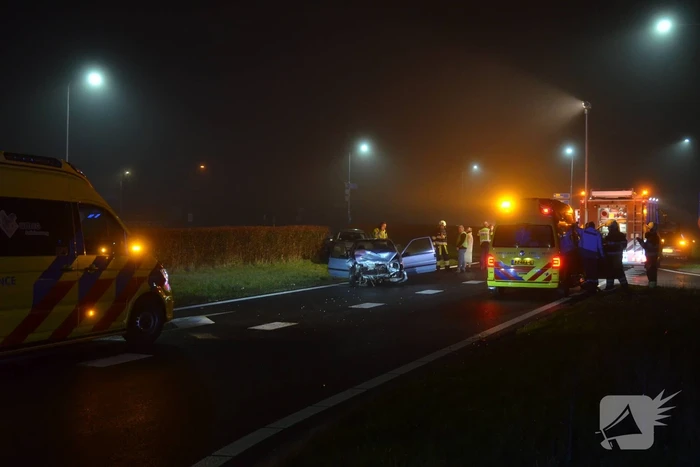 Schade en gewonden na flinke botsing