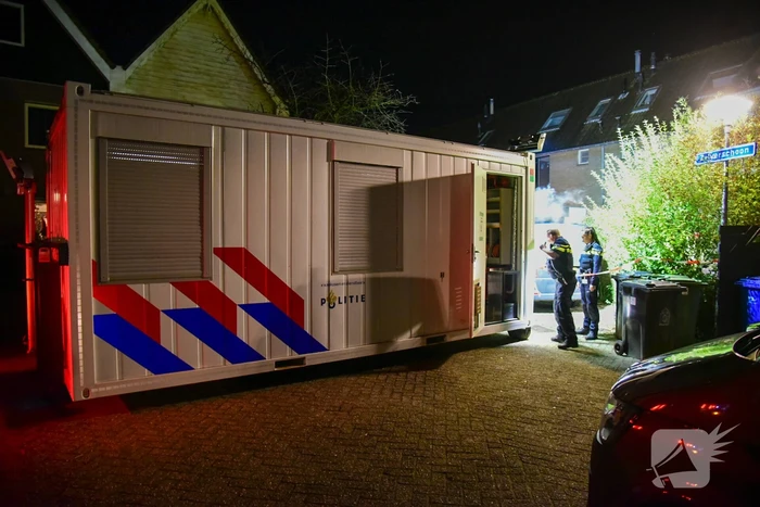 Groot onderzoek naar aantreffen overleden man in woning