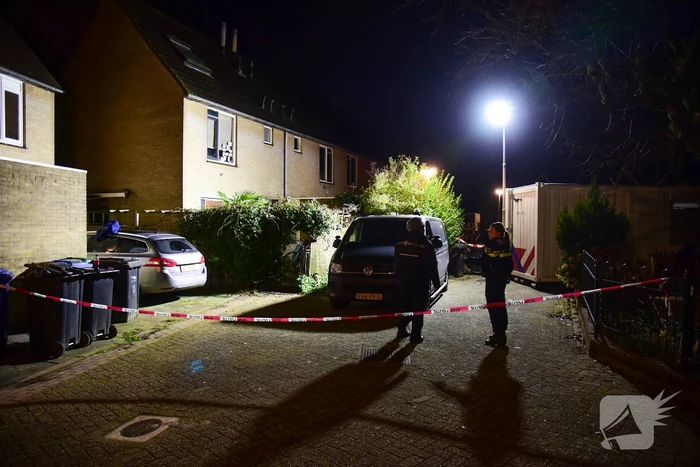 Groot onderzoek naar aantreffen overleden man in woning