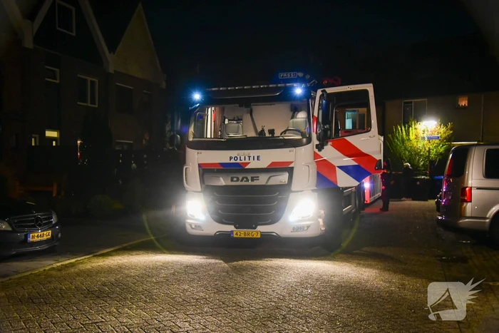 Groot onderzoek naar aantreffen overleden man in woning