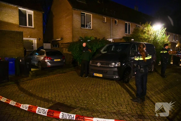 Groot onderzoek naar aantreffen overleden man in woning
