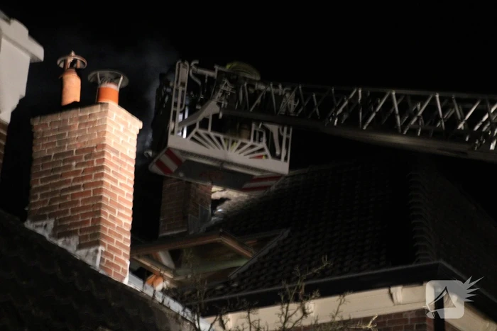 Brandweer ingezet bij brand in schoorsteen van woning