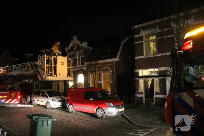 Brandweer ingezet bij brand in schoorsteen van woning