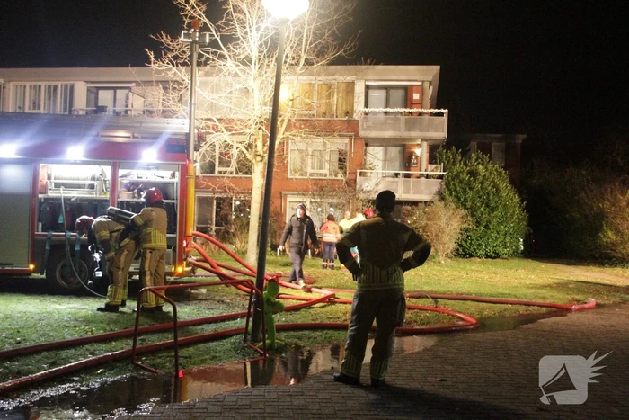 Grote brand verwoest twee woningen
