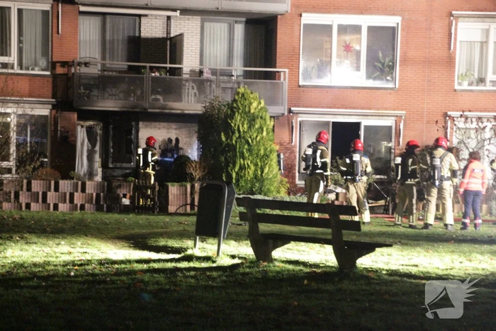 Grote brand verwoest twee woningen