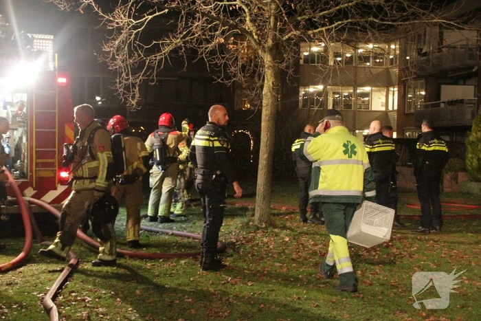 Grote brand verwoest twee woningen