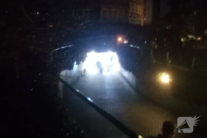 Mogelijke inbreker raakt gewond