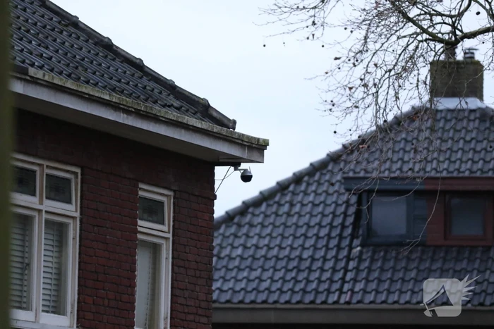 Overleden persoon aangetroffen na melding van overval, persoon aangehouden