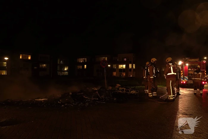 Caravan verwoest door brand