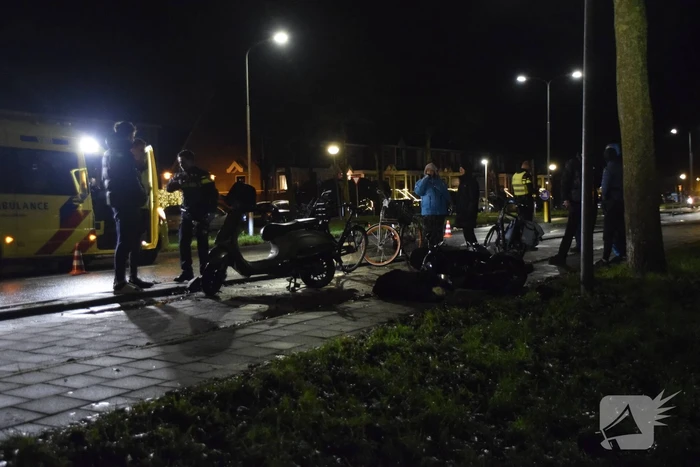 Gewonden bij aanrijding tussen scooters