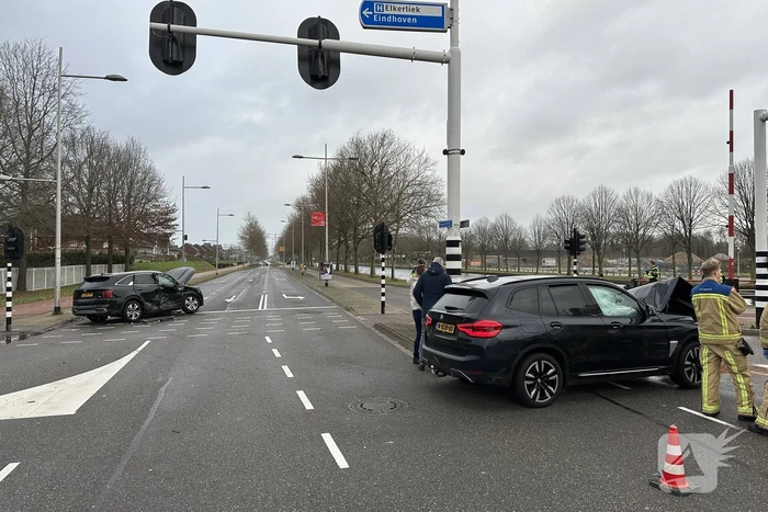 Veel schade bij ongeval op kruising