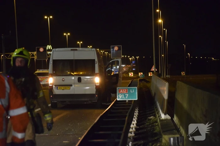 Rookontwikkeling in bestelbus met 130 kilo vuurwerk