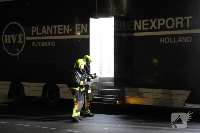 Brand in vrachtwagen snel onder controle