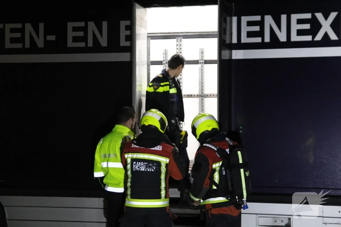 Brand in vrachtwagen snel onder controle