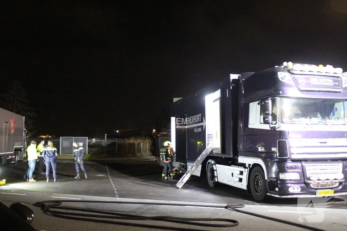Brand in vrachtwagen snel onder controle