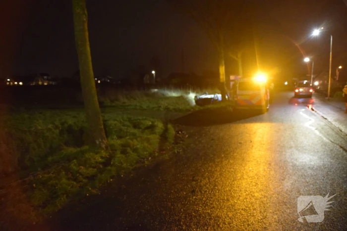 Dronken automobilist belandt in de sloot