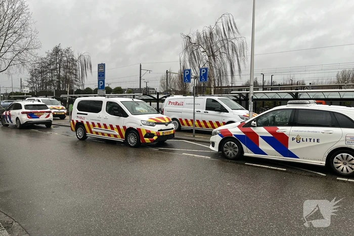Treinverkeer stil na ongeval bij station