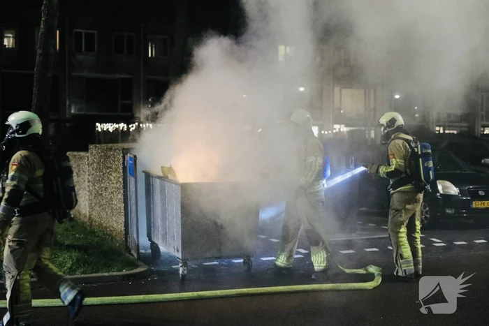 Brand in container geblust