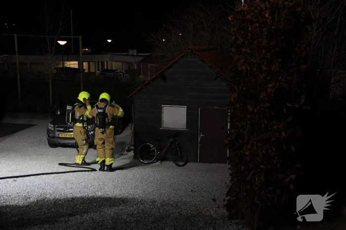 Brand in schuur met vuurwerk