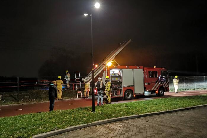 Brand in hoogspanningsleiding langs spoor