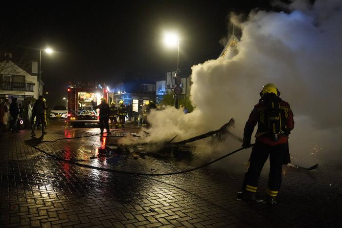 Caravan volledig uitgebrand