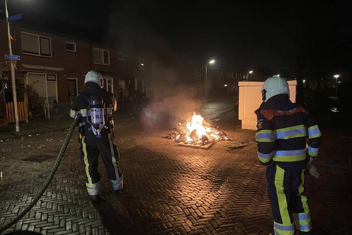 Deelscooter in brand gestoken