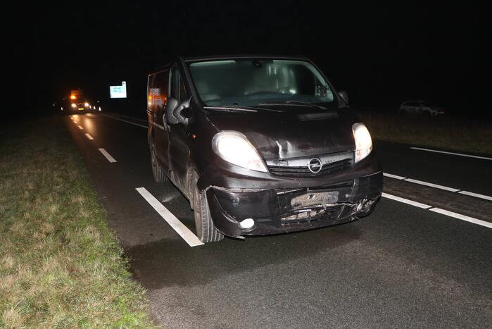 Zoekactie naar persoon na ongeval tussen twee voertuigen
