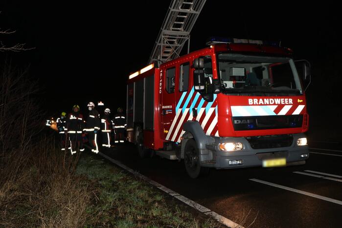 Zoekactie naar persoon na ongeval tussen twee voertuigen