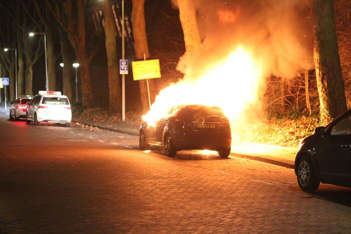 Explosies door brand in personenauto