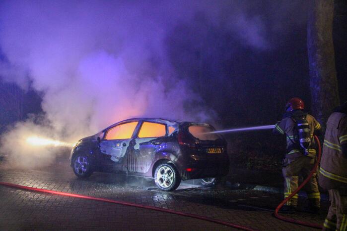 Explosies door brand in personenauto