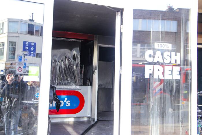 Veel rook bij grote brand in garage