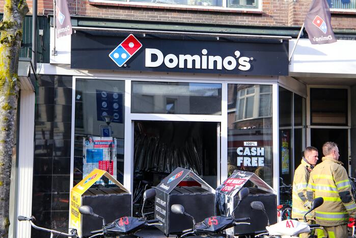 Veel rook bij grote brand in garage