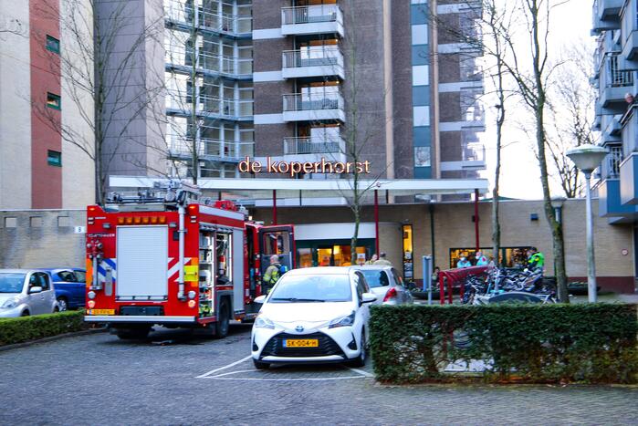 Brand in liftmachinekamer op elfde etage de Koperhorst
