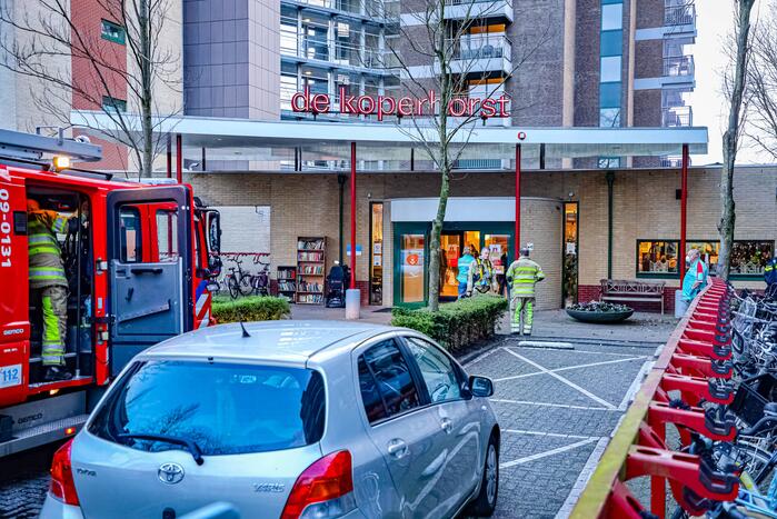 Brand in liftmachinekamer op elfde etage de Koperhorst