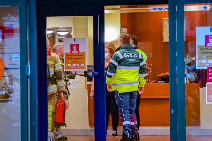 Brand in liftmachinekamer op elfde etage de Koperhorst