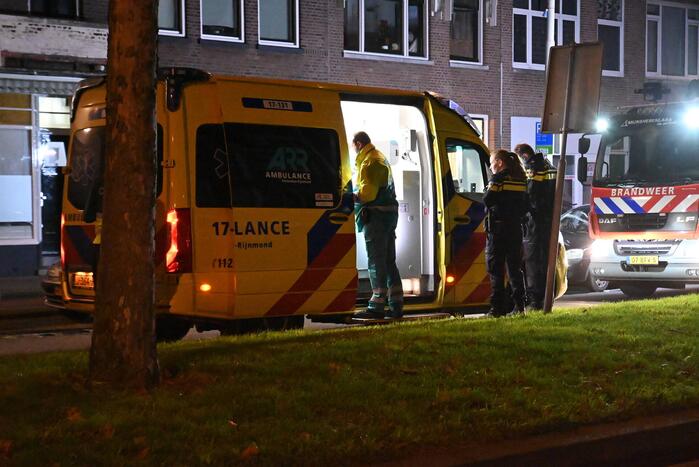 Bewoner naar het ziekenhuis na brand