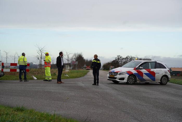 Grote uitslaande brand verwoest schuur