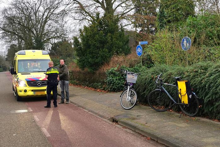 Vrouw op e-bike valt en raakt gewond