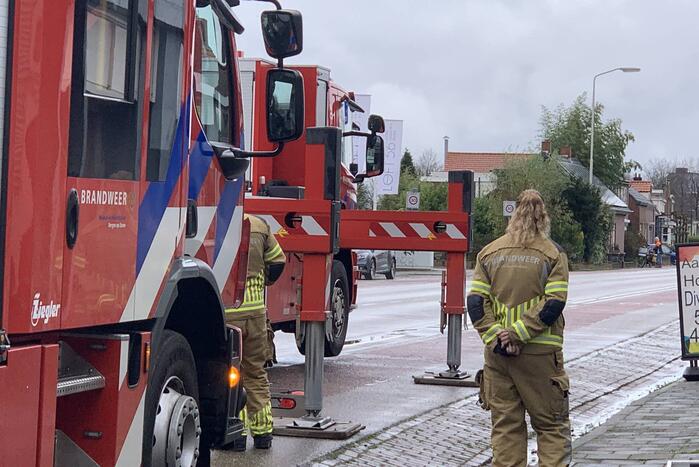 Brandweer controleert schoorsteen