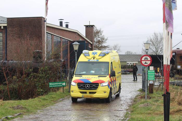 Persoon gewond in loods Stichting Stoomtrein