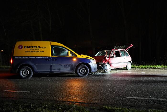 Flinke schade aan voertuigen door frontale botsing